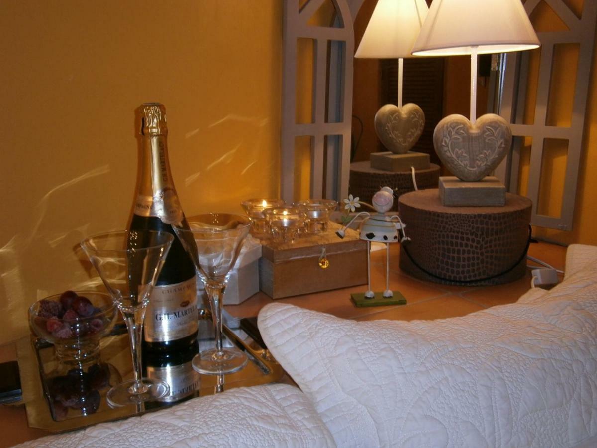 Les Aiguieres En Provence Bed & Breakfast Suze-la-Rousse Eksteriør bilde